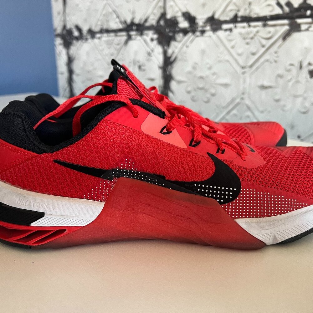 Nike Metcon Men's Size 11.5 Athletic Sneakers Gym Shoes – Red